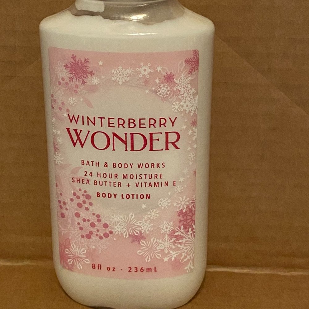 Winterberry Wonder 24 Hour Moisture Shea Butter and Vitamin E Body Lotion